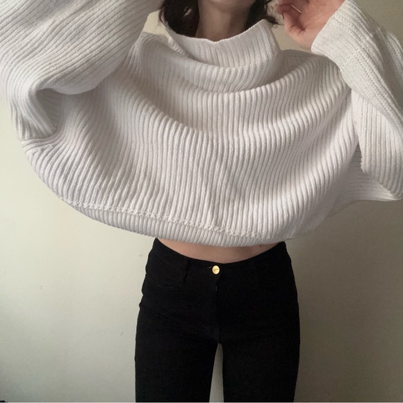 NWT free people White VERY oversized knitted sweater for casual winter wear - Picture 2 of 5